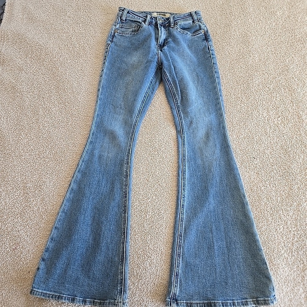 Rock & Roll Denim High Rise Flare W/heart Accents On Back Women's Size 26 X‎ 32